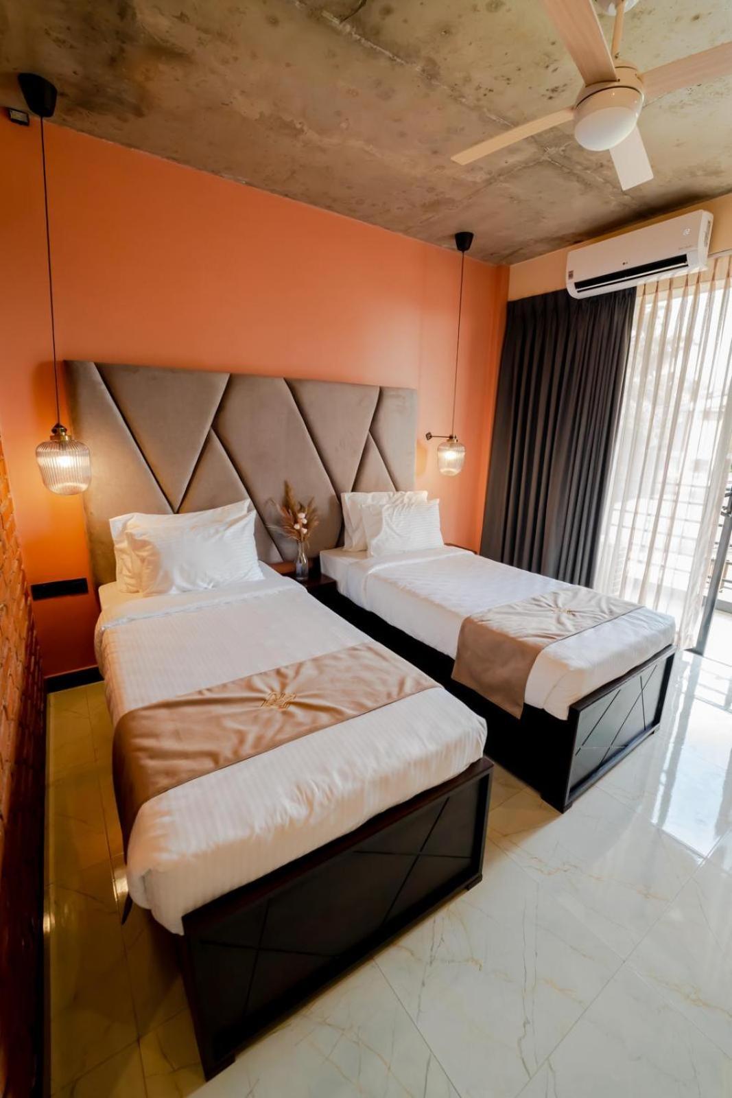 Limeshine - Airport Transit Hotels & Residences Katunayaka Exterior foto