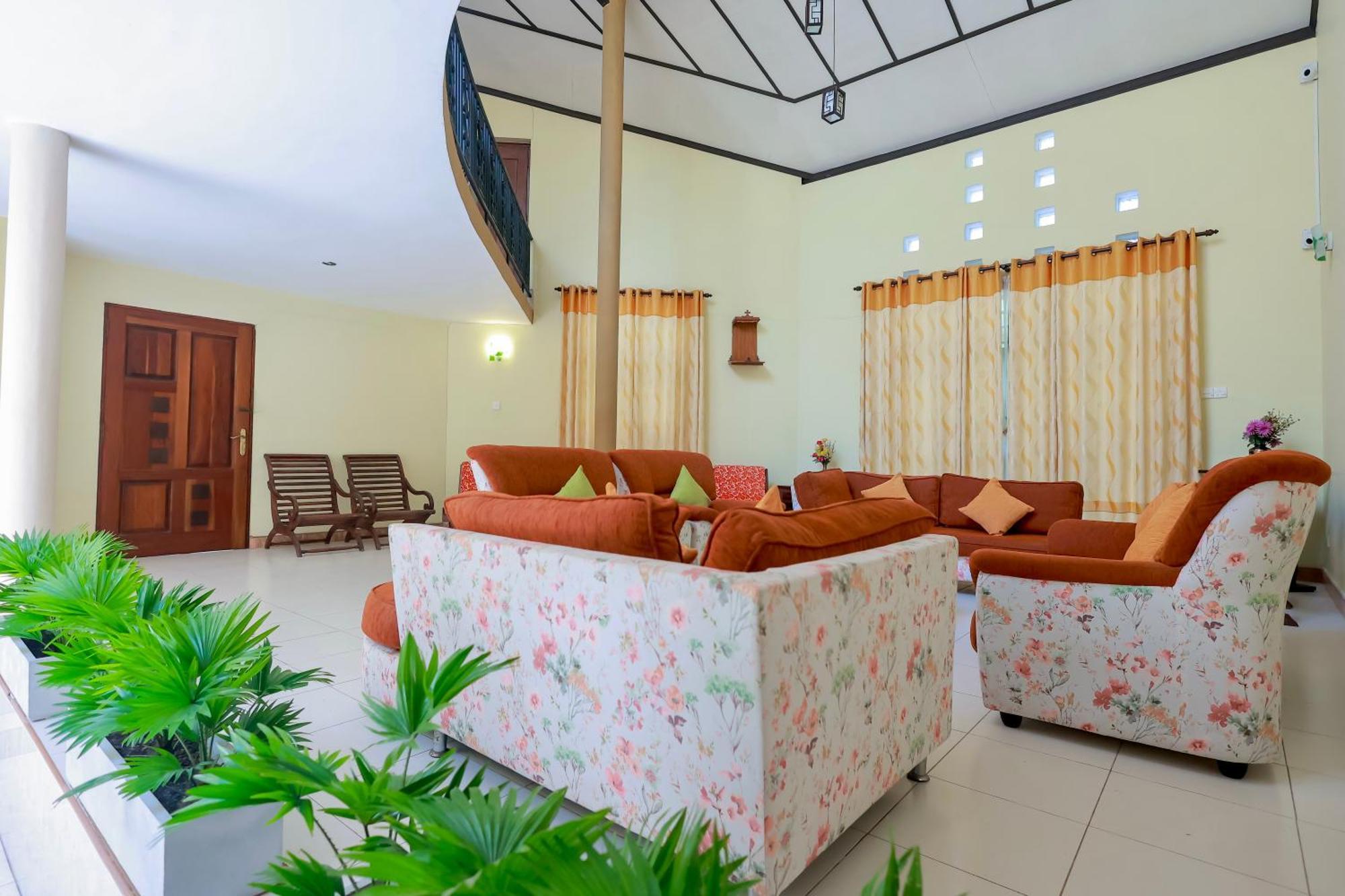 Limeshine - Airport Transit Hotels & Residences Katunayaka Exterior foto
